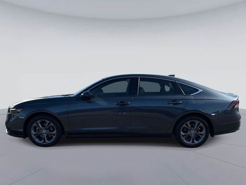 Certified 2023 Honda Accord EX image 7