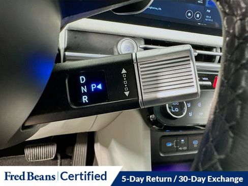 Certified 2025 Hyundai Tucson Limited AWD/4WD image 24