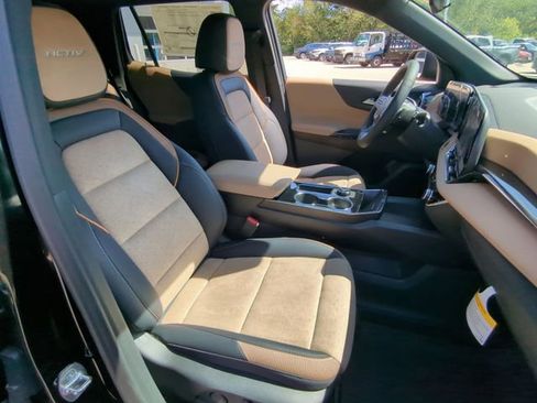 New 2026 Chevrolet Equinox ACTIV w/ Convenience Package III image 28