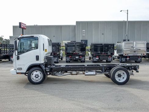 New 2025 Chevrolet Low Cab Forward 5500XG image 6