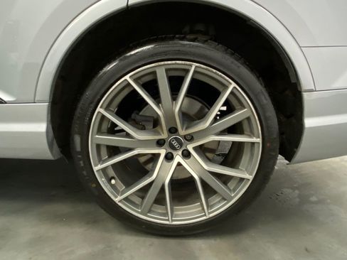 Used 2019 Audi Q7 3.0T Prestige w/ Prestige Package AWD/4WD image 18