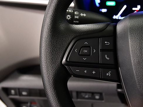 Used 2024 Toyota Sienna LE AWD/4WD image 20