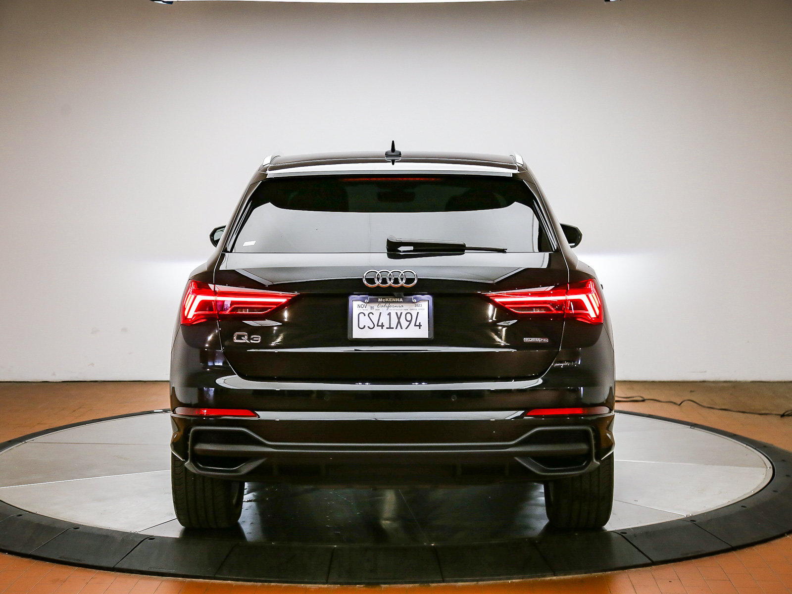 Certified 2023 Audi Q3 2.0T Premium w/ Convenience Package AWD/4WD image 6