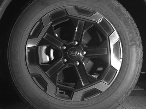 Used 2025 Hyundai Santa Fe SEL AWD/4WD image 12