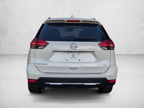Used 2020 Nissan Rogue FWD image 4