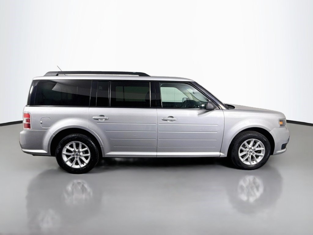 Used 2019 Ford Flex SE FWD image 11