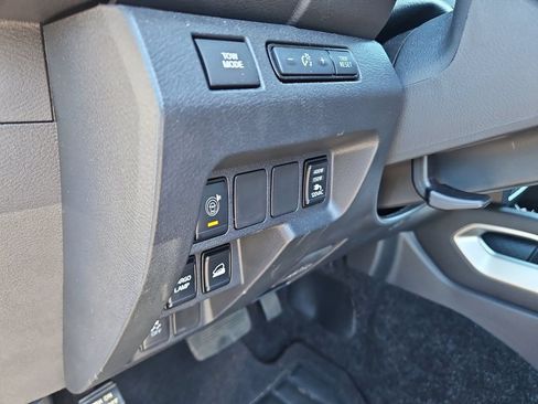 Used 2025 Nissan Frontier SV w/ SV Convenience Package AWD/4WD image 21