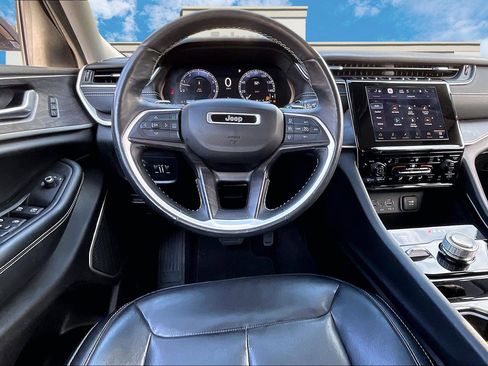 Used 2021 Jeep Grand Cherokee L Limited image 5