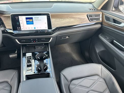 New 2026 Volkswagen Atlas SE FWD image 12