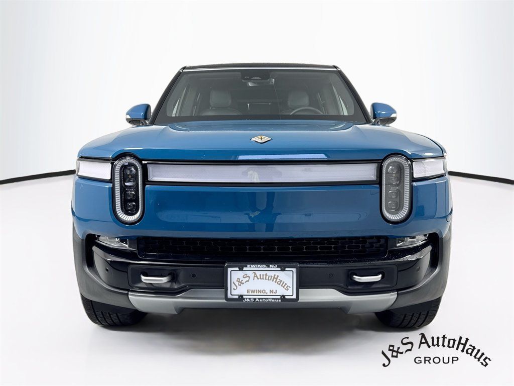 Used 2024 Rivian R1S Adventure Dual AWD/4WD image 2