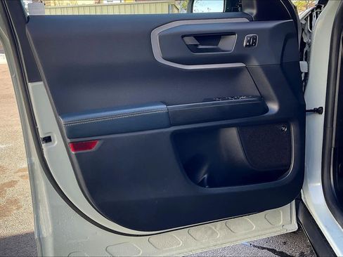 Used 2024 Ford Bronco Sport Outer Banks w/ Tech Package image 21