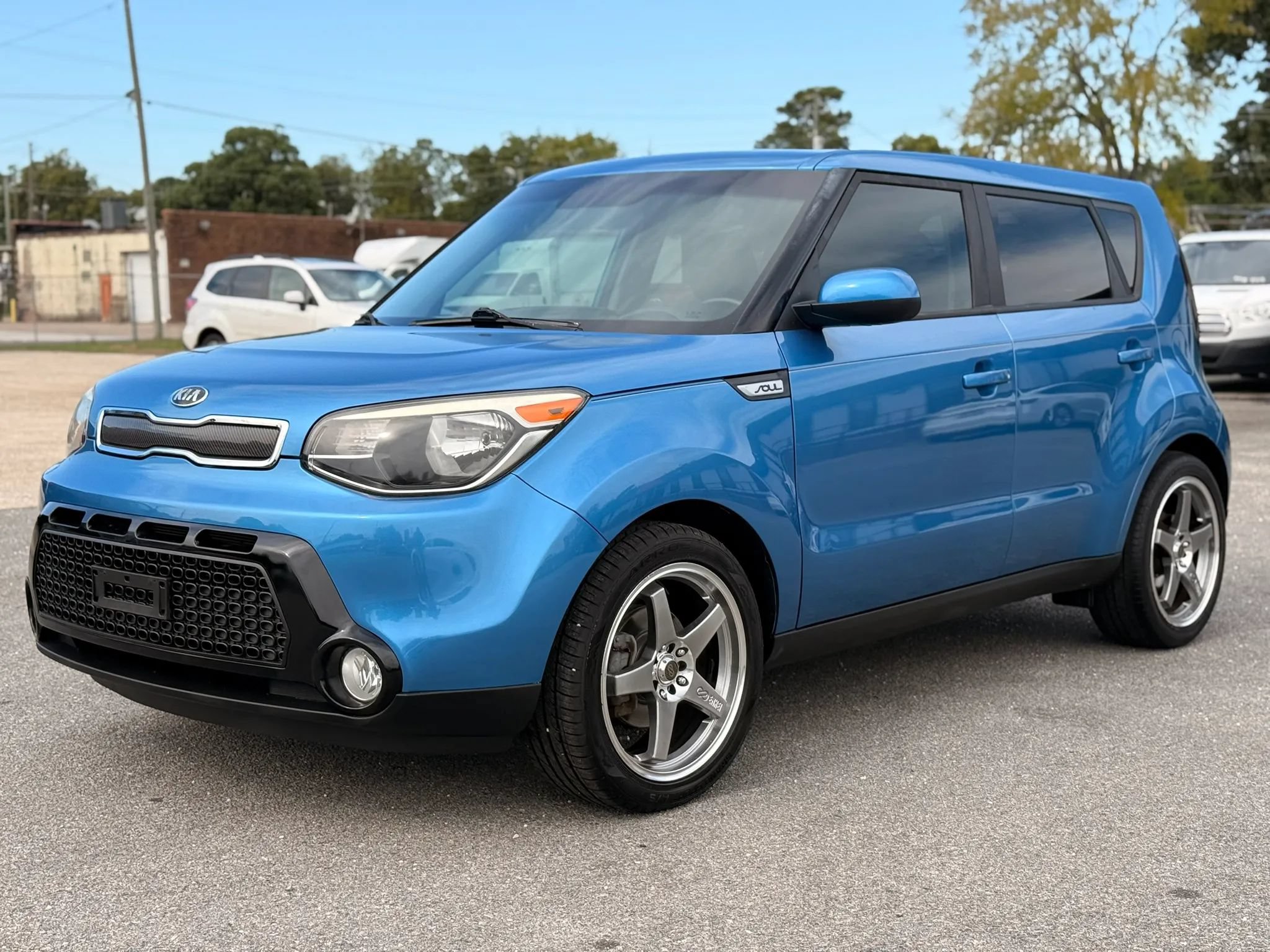 Used 2016 Kia Soul + w/ Designer's Package FWD image 5
