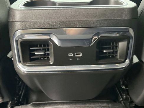 Used 2024 GMC Sierra 1500 Elevation image 22
