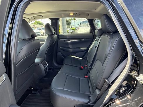 Used 2025 INFINITI QX50 Luxe AWD/4WD image 14