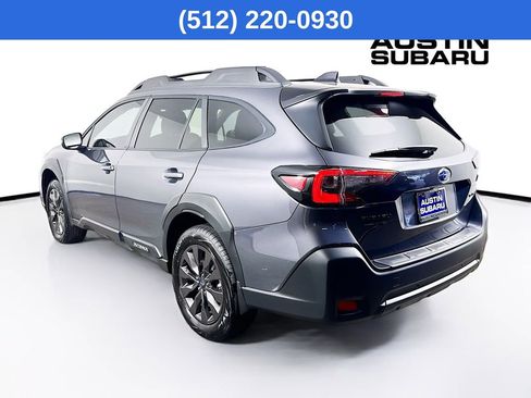 Used 2025 Subaru Outback Onyx Edition image 6