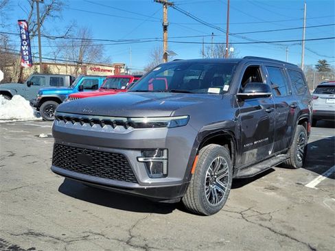 New 2026 Jeep Grand Wagoneer 4WD image 4