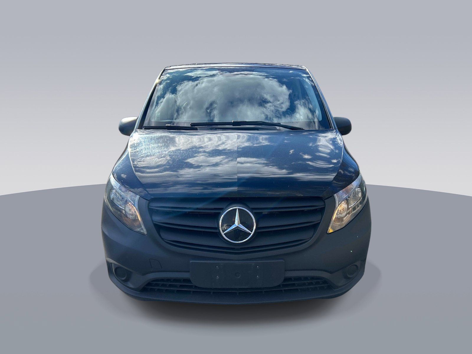 Used 2023 Mercedes-Benz Metris Passenger image 5