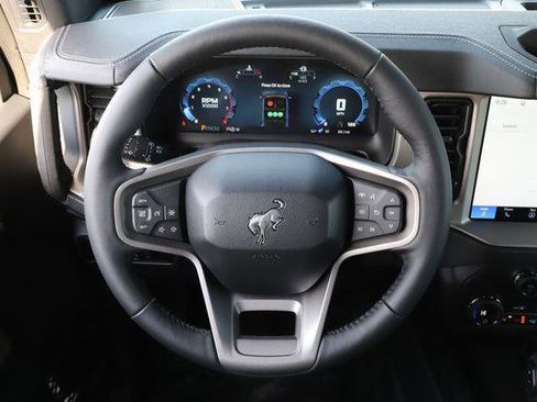 New 2026 Ford Bronco Outer Banks w/ Sasquatch Package image 23