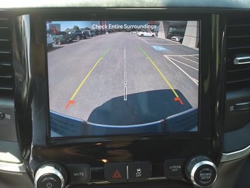 Used 2024 RAM 2500 Big Horn AWD/4WD image 27