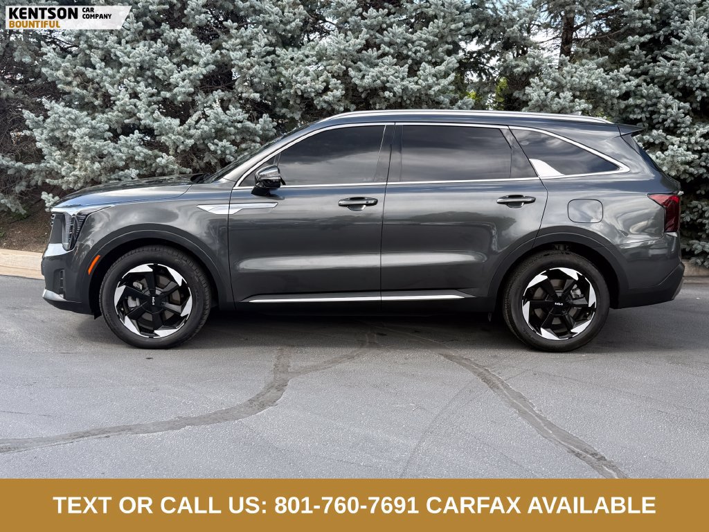 Used 2025 Kia Sorento EX AWD/4WD image 4