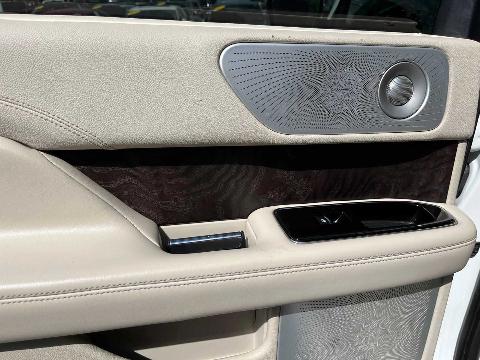 Used 2020 Lincoln Navigator Reserve w/ Luxury Package RWD image 51