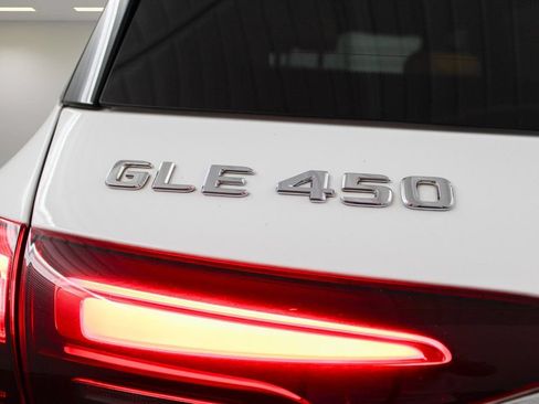 Used 2024 Mercedes-Benz GLE 450 4MATIC image 31