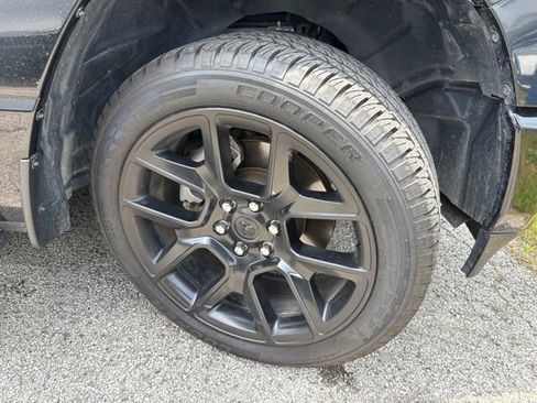 Used 2023 RAM 1500 Laramie AWD/4WD image 8