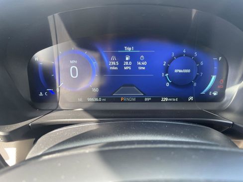 Used 2020 Ford Escape Titanium image 17