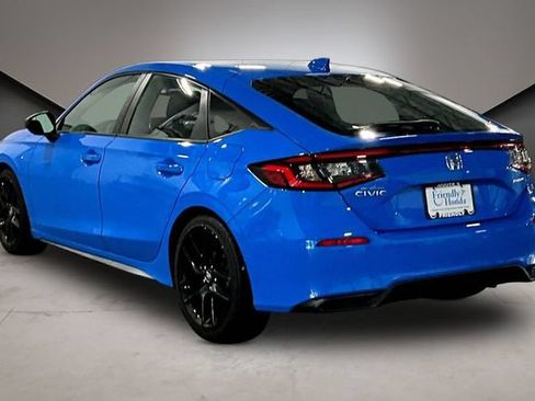 Used 2024 Honda Civic Sport image 4