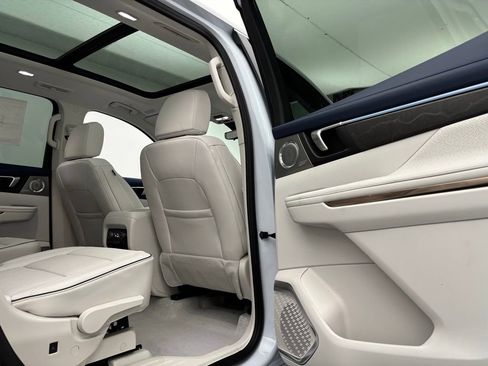 New 2026 Buick Enclave Avenir w/ Super Cruise Package image 41