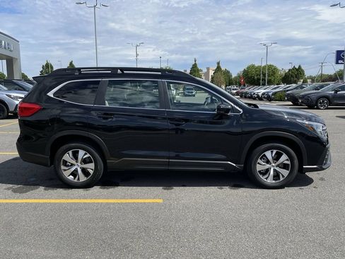 Used 2025 Subaru Ascent Premium AWD/4WD image 11