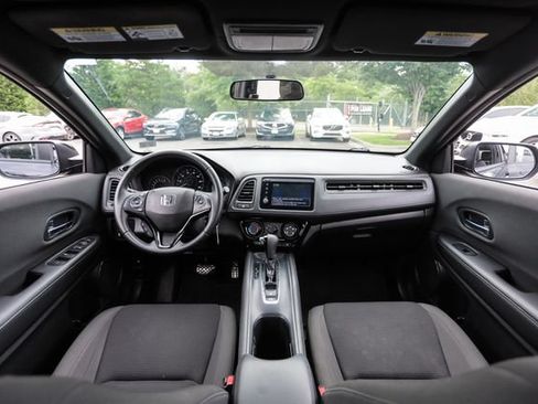 Used 2021 Honda HR-V Sport image 24