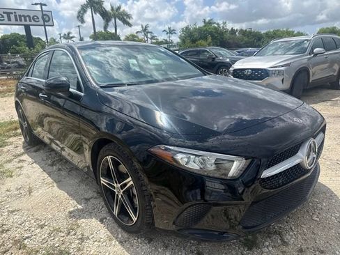 Used 2022 Mercedes-Benz A 220 image 3