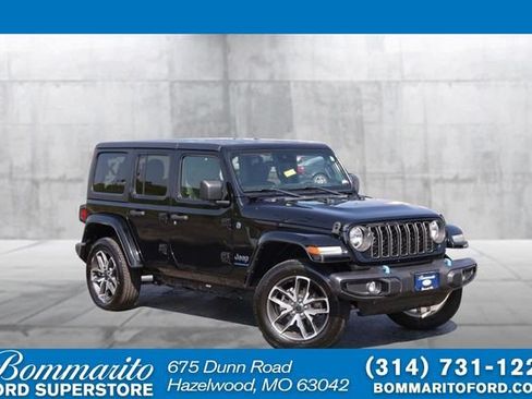 Used 2024 Jeep Wrangler Unlimited AWD/4WD image 1