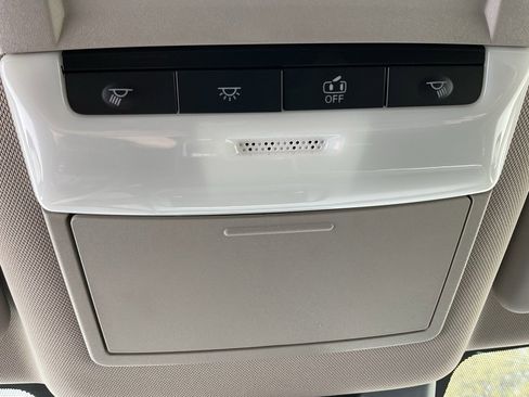 Used 2025 Nissan Rogue S image 28