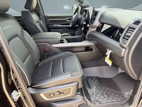 New 2026 RAM 1500 Laramie AWD/4WD image 31