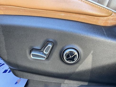 Used 2021 Chrysler Pacifica Pinnacle image 8