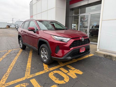 New 2025 Toyota RAV4 XLE image 5