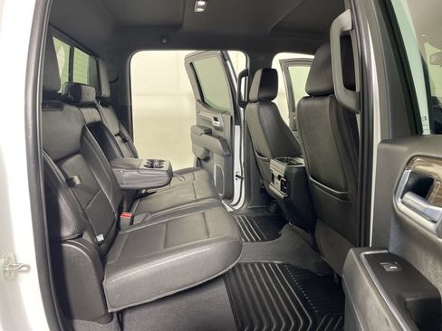 Used 2022 Chevrolet Silverado 1500 RST w/ Convenience Package II AWD/4WD image 23