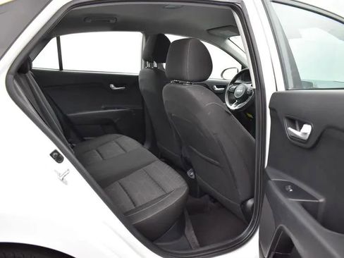 Used 2023 Kia Rio S image 17