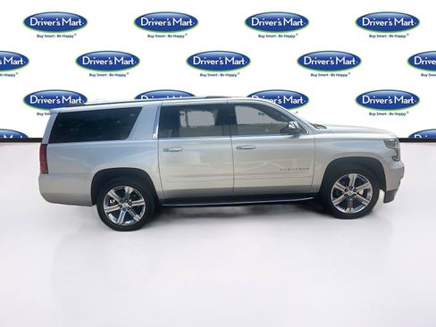 Used 2018 Chevrolet Suburban Premier RWD image 8