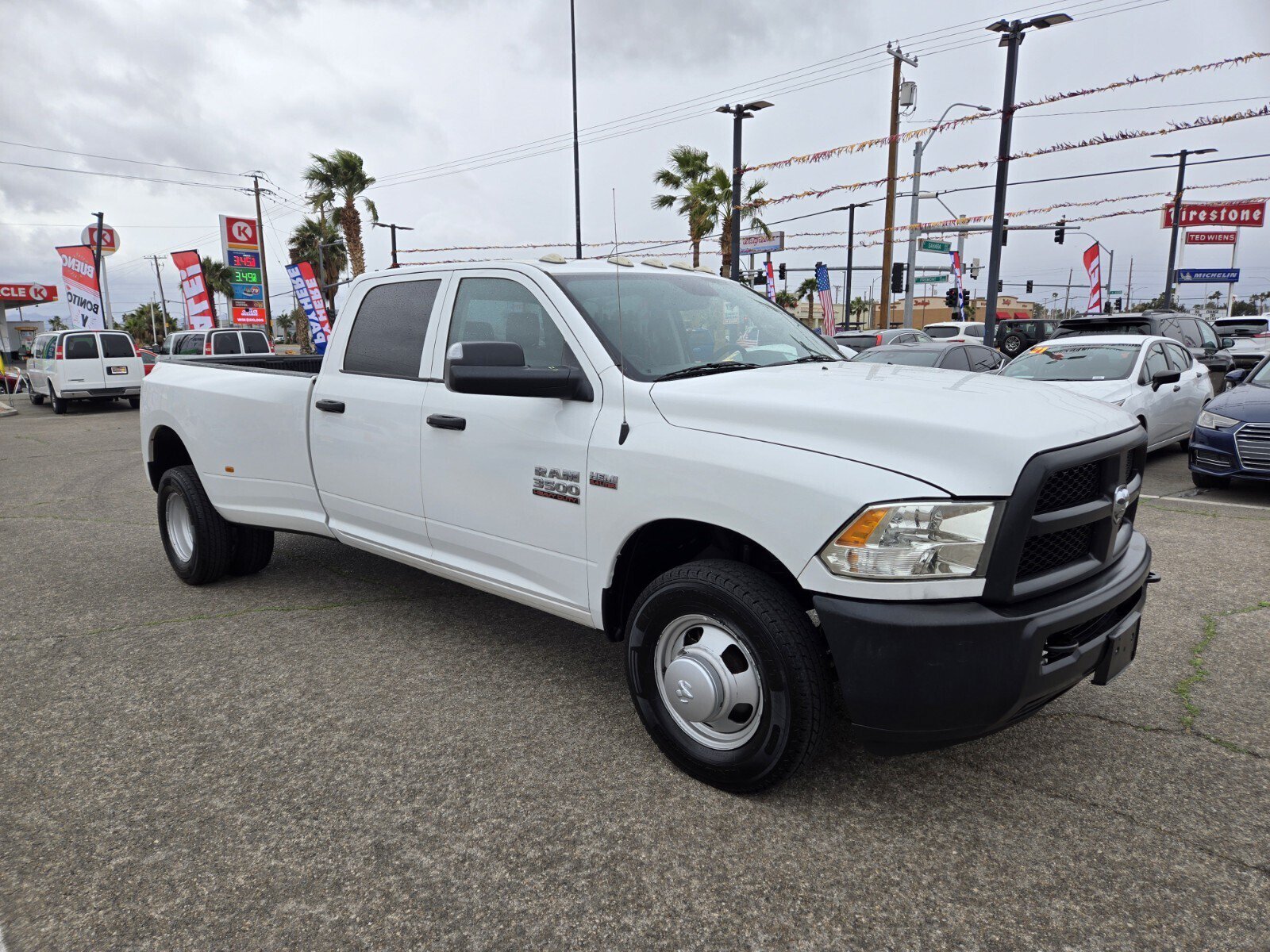 Used 2018 RAM 3500 Tradesman RWD image 4