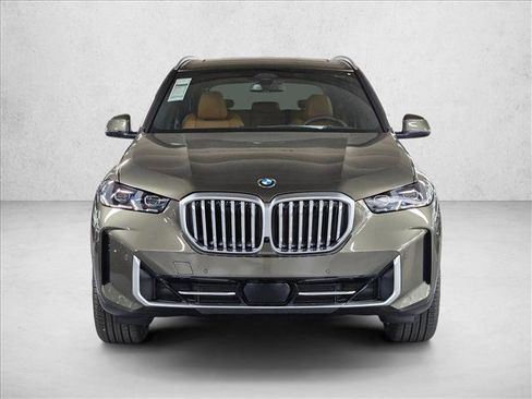 Used 2026 BMW X5 xDrive40i w/ Executive Package AWD/4WD image 2