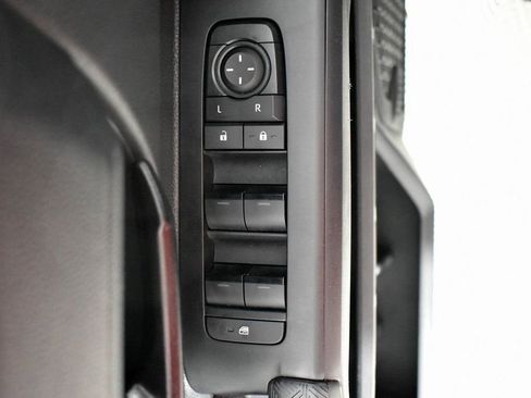 Used 2024 Toyota Tacoma SR5 w/ SR5 Upgrade Package image 11