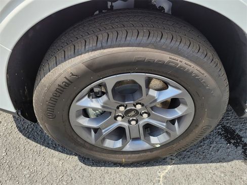 New 2025 Ford Maverick XLT w/ XLT Luxury Package image 14