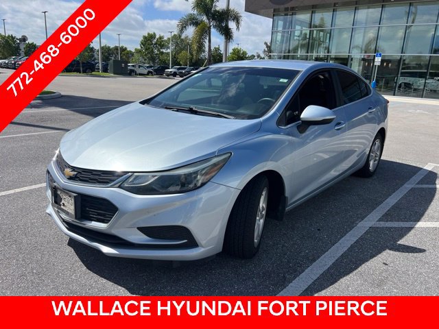 Used 2017 Chevrolet Cruze LT w/ Convenience Package FWD image 1