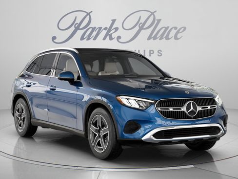 Certified 2026 Mercedes-Benz GLC 300 image 33