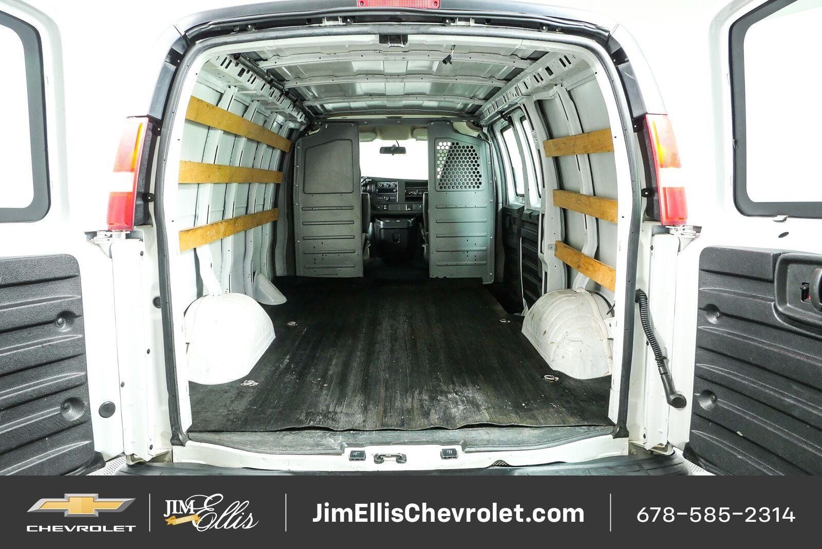 Used 2018 GMC Savana 2500 w/ Driver Convenience Package RWD image 24