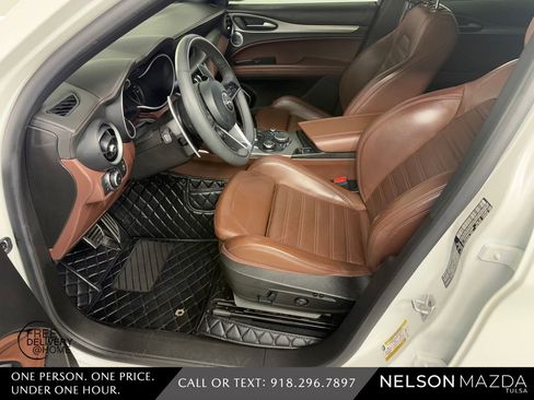 Used 2019 Alfa Romeo Stelvio Ti Sport w/ Quick Order Package 22S Sport AWD/4WD image 18