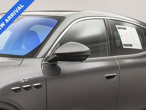 Used 2023 Maserati Grecale GT image 11